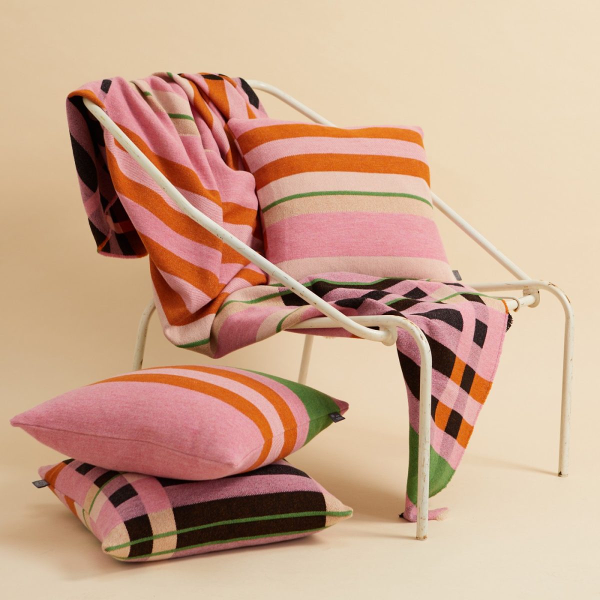 Stolzl nougat blanket