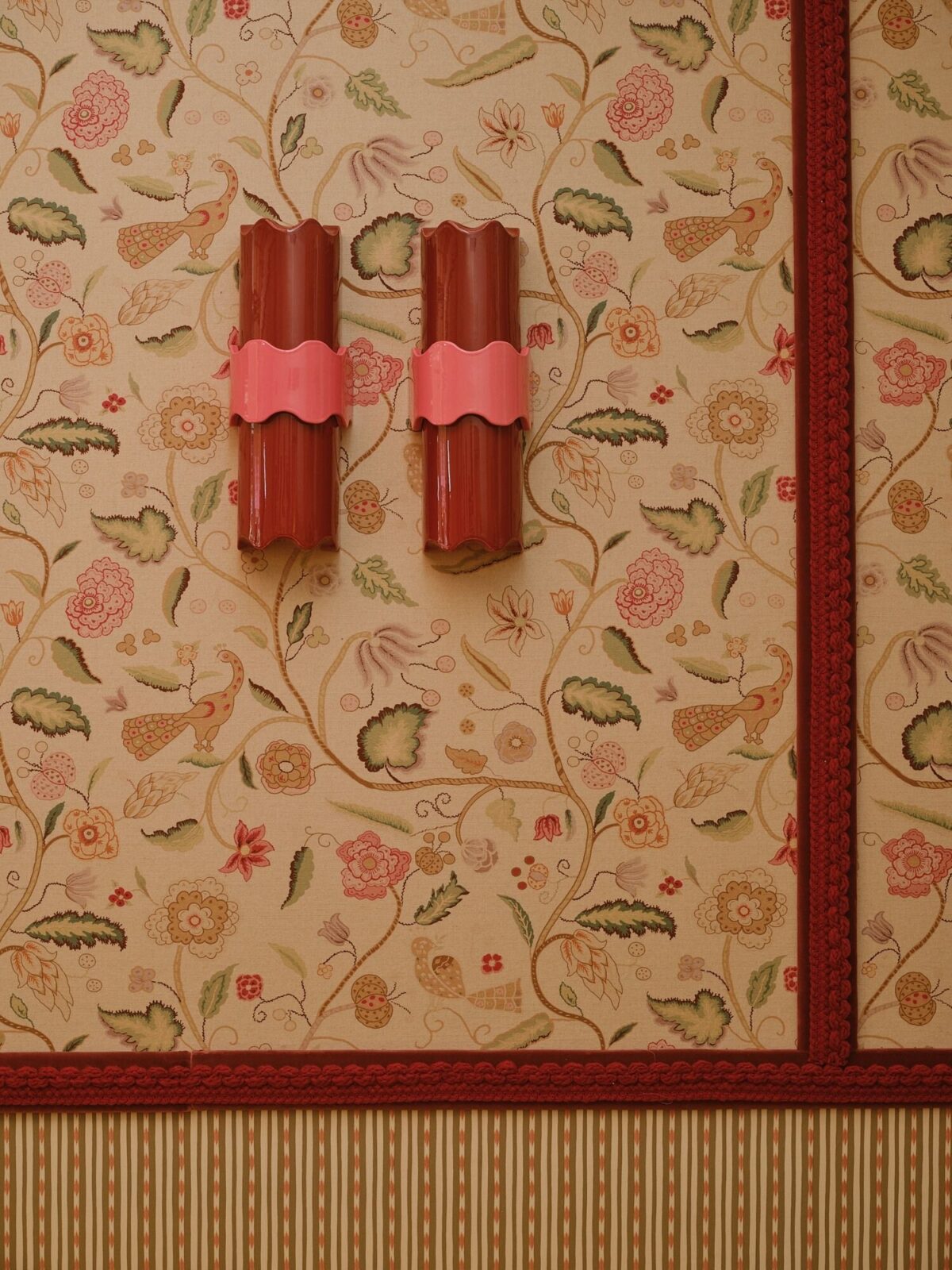MALONE APPLIQUE