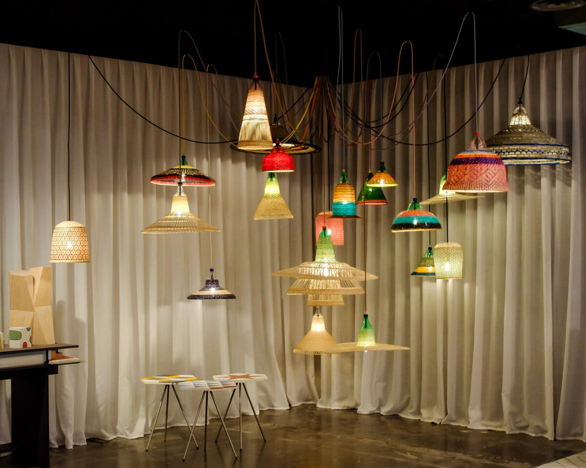 THE COLLECTION LIGHT SET OF 6