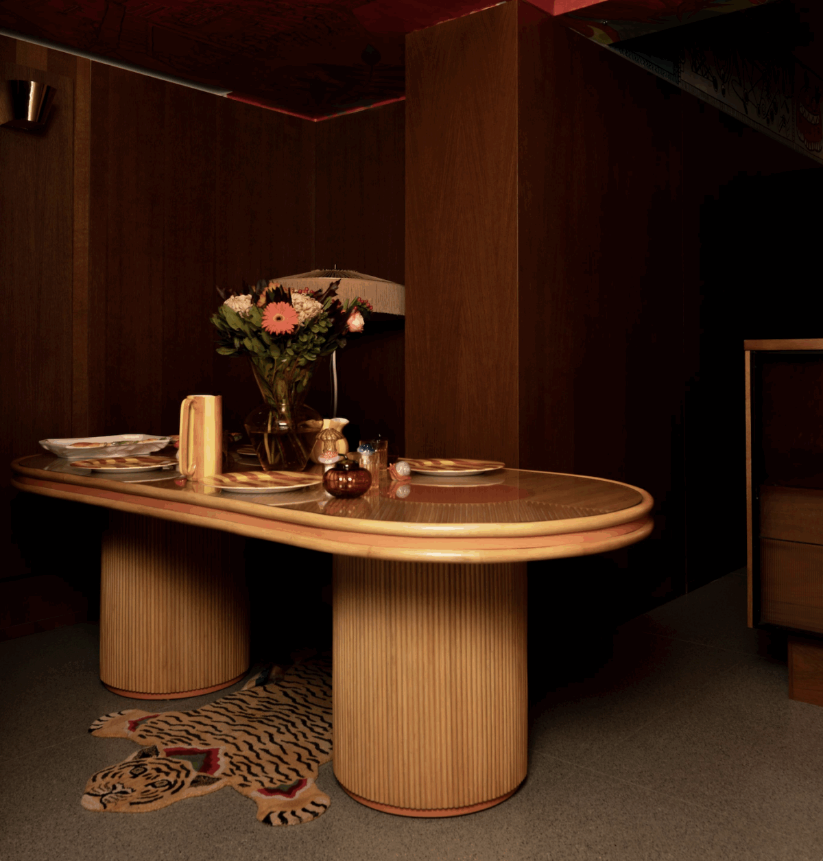 JAVA DINING TABLE