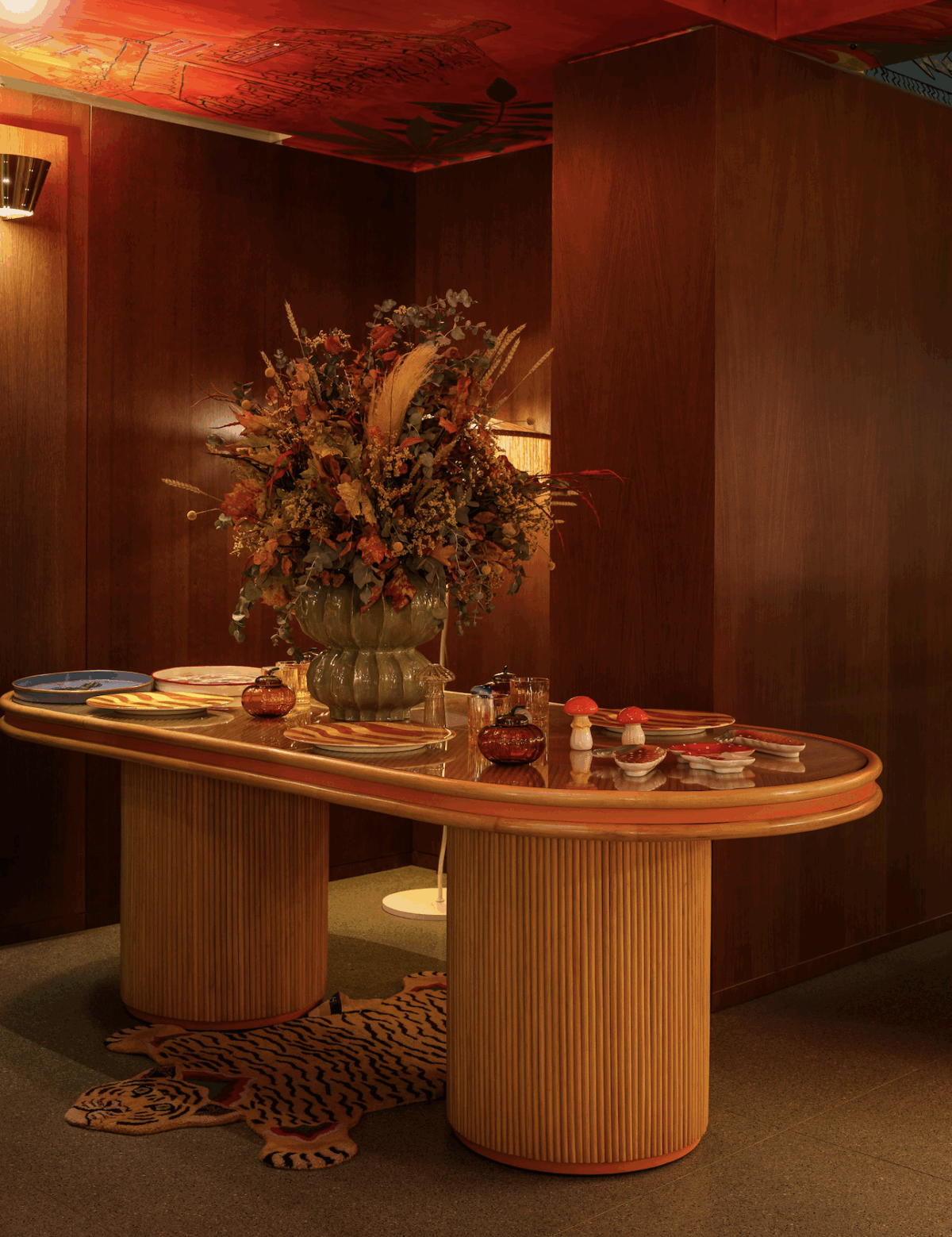 JAVA DINING TABLE